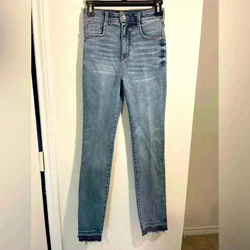 Anthropologie Pilcro High Rise Whiskered Mid Wash Blue Jeans Womens Size 25